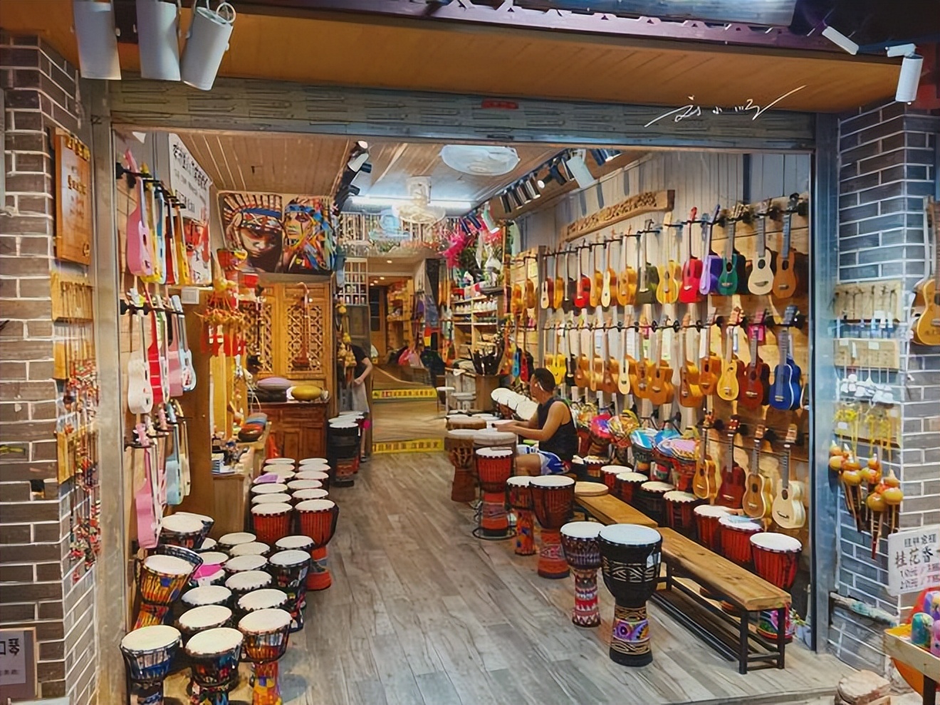 桂林阳朔洋人街,广西桂林阳朔西街中国第一洋人街