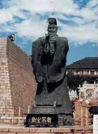 乌鸦嘴一语成谶下联,话说一语成谶