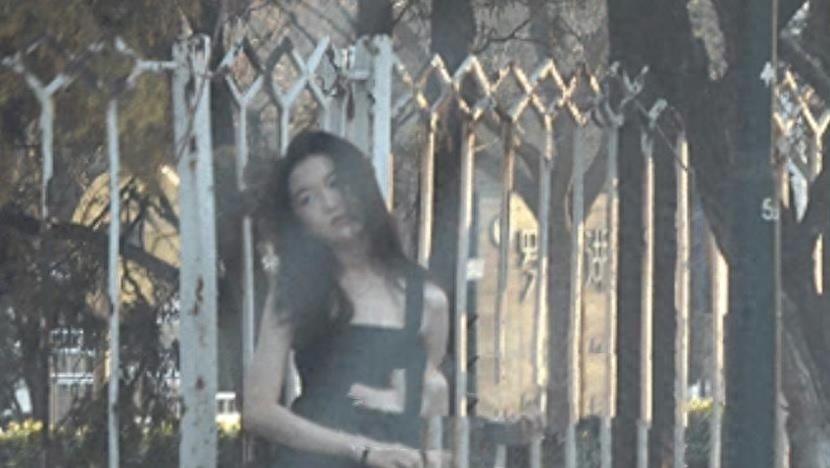 秀上围、露*裤底**，这4位“衣不蔽体”的星二代到底图什么？