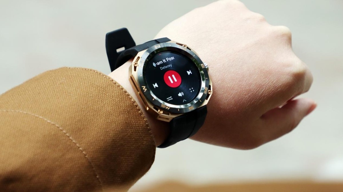 华为WATCHGTCyber表壳设计,华为WATCHGTCyber独立机芯智能手表