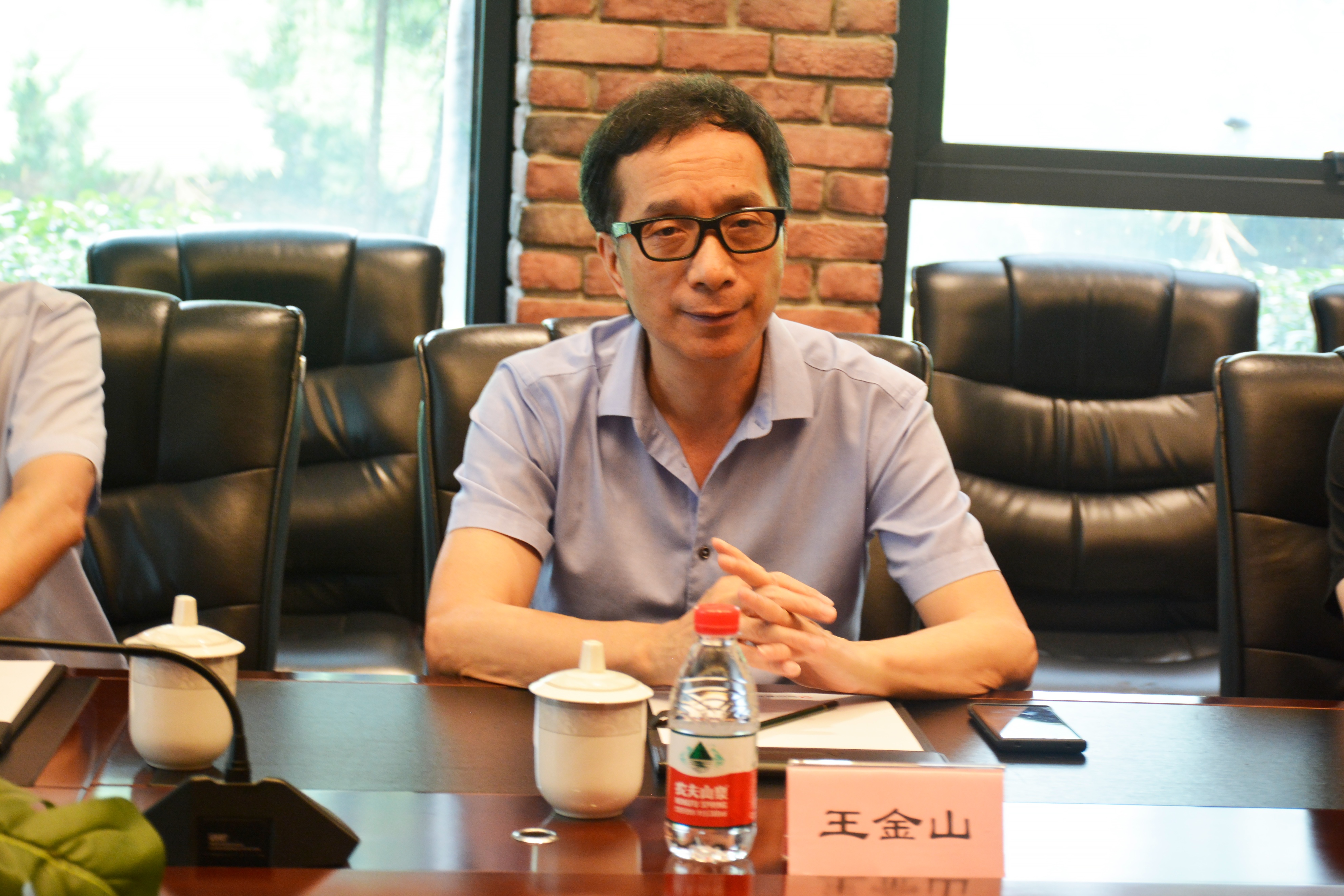 新加坡国立大学重庆研究院常务副院长吕力教授造访金山科技