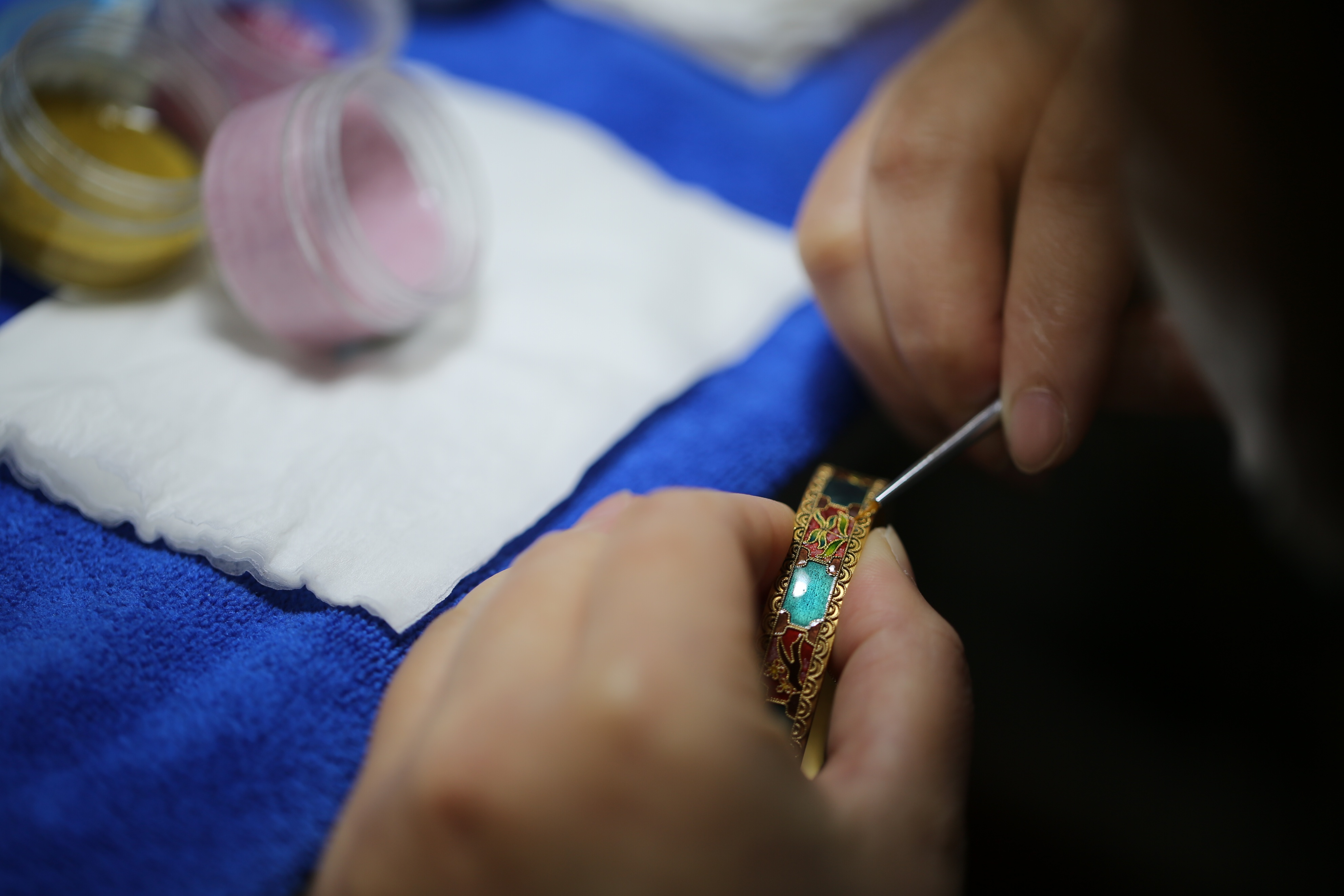 诠释古法黄金的高贵神韵,顶级黄金艺术