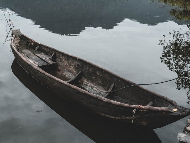 水手们揭示了他们在海上看到的最令人毛骨悚然的事情