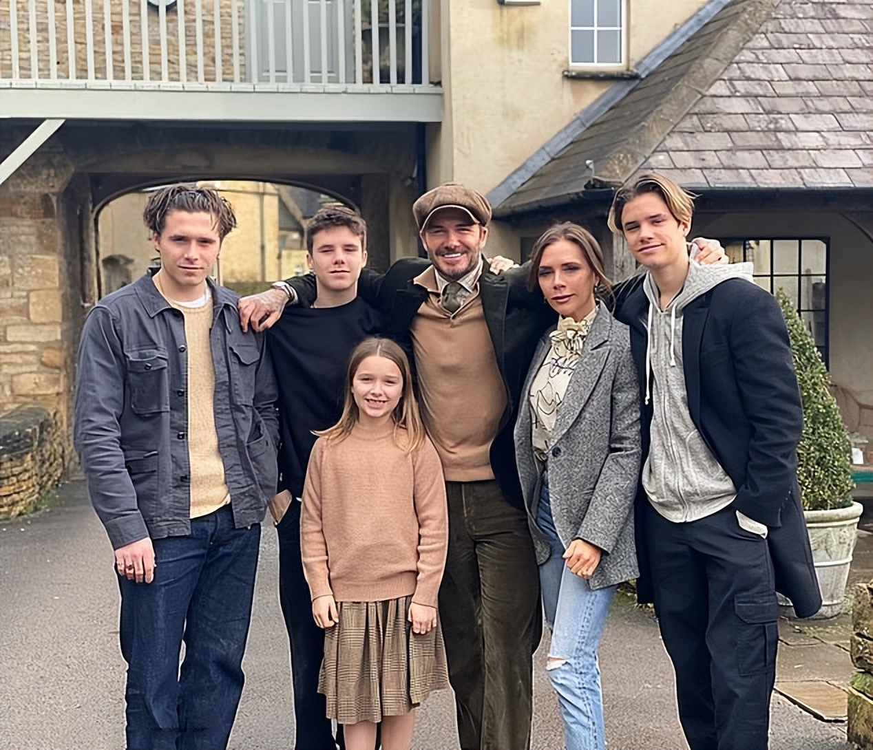 天赋过人的小罗,天赋异禀小贝受到了什么折磨