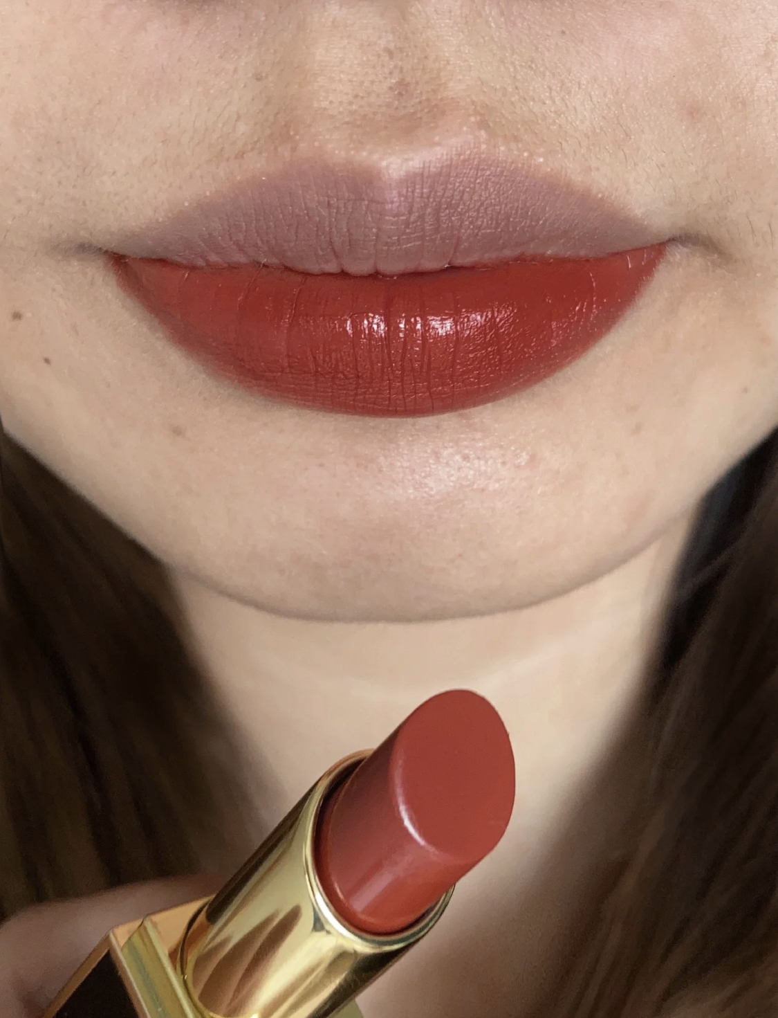 适合女人素颜出门时涂的几款口红,适合40岁素颜涂的口红色号