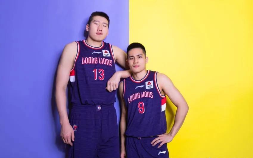 韩德君43分19板15盖帽,15到16赛季辽宁广东季后赛韩德君