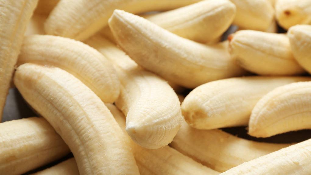 香蕉的买法和技巧,买香蕉时挑弯的还是直的好水果