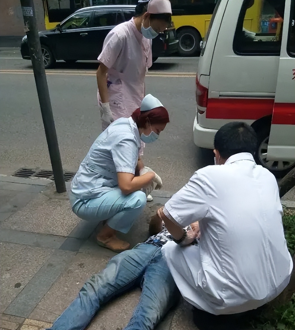 湖北大叔鱼肚中发现“黑黄金”，一条鱼卖600万！三年赚两亿