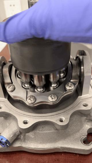 飞机上的液压杆,飞机上的液压泵