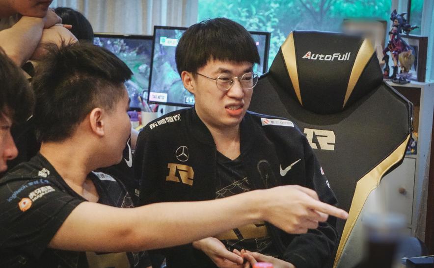 doinb为什么不去lck,doinb赢过lck队伍吗