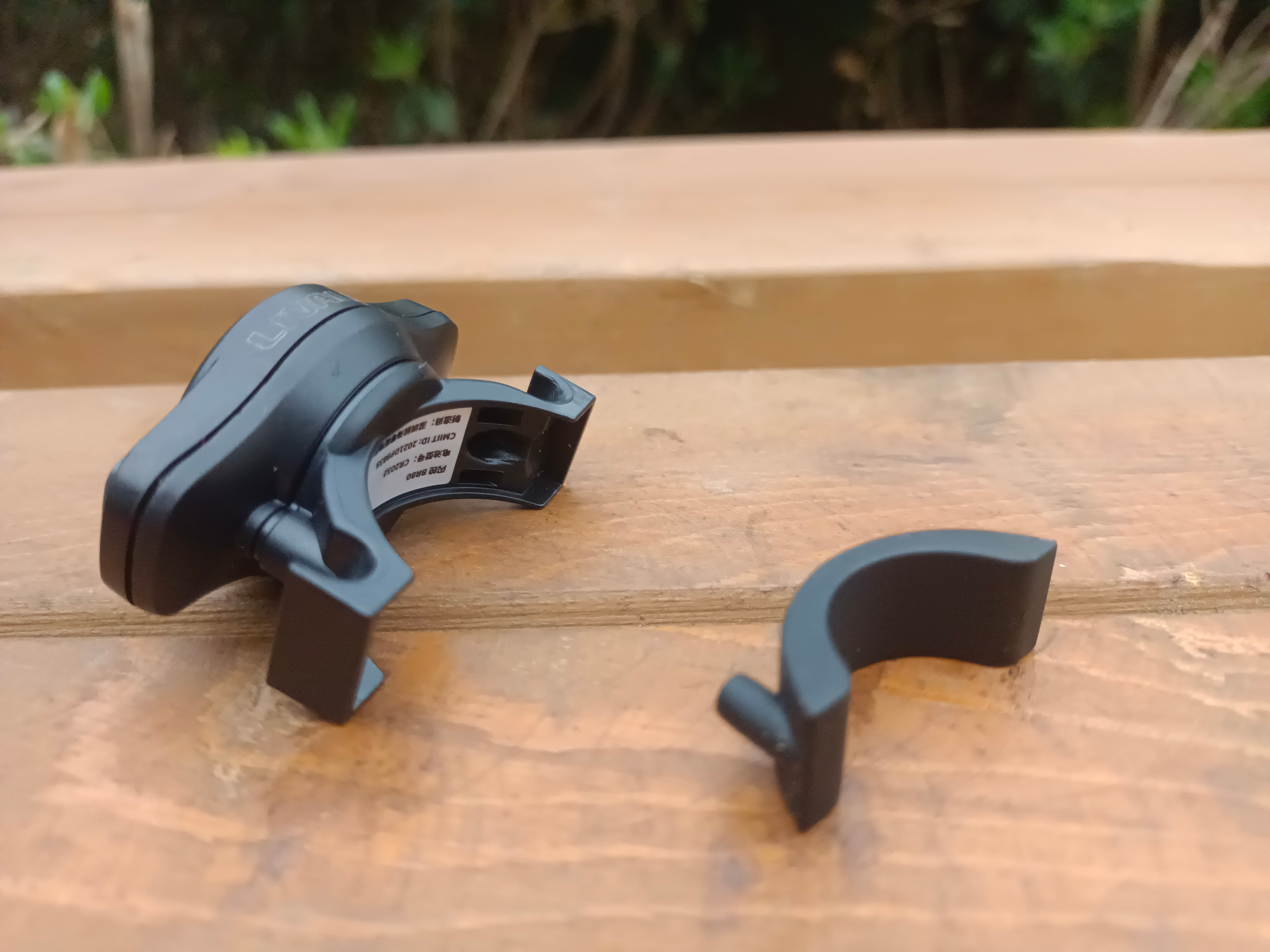 不止安全，还很智能：HelmephoneMT1Neo智能骑行头盔