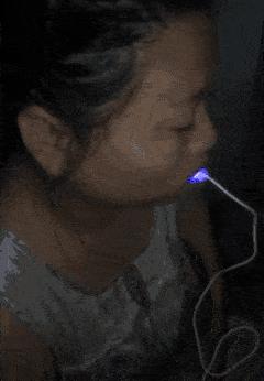 “老鼠贴粘到的，吃了不会犯法吧？”网友：争取死缓吧！哈哈哈