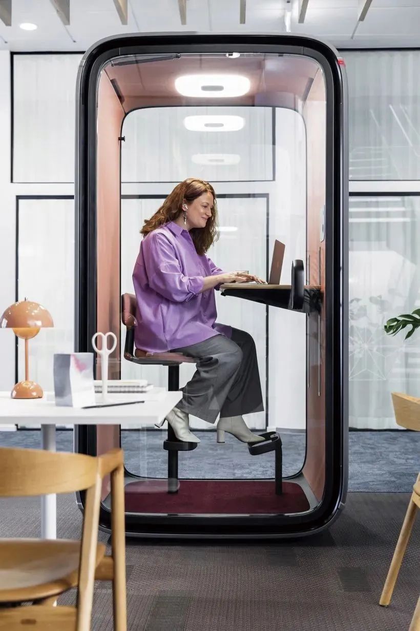 藏在写字楼里面的工作室,智慧办公工作站