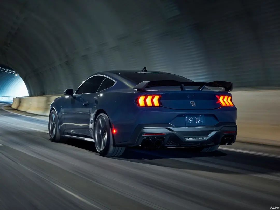 福特mustang5.0排量,福特mustang5.0加几号油