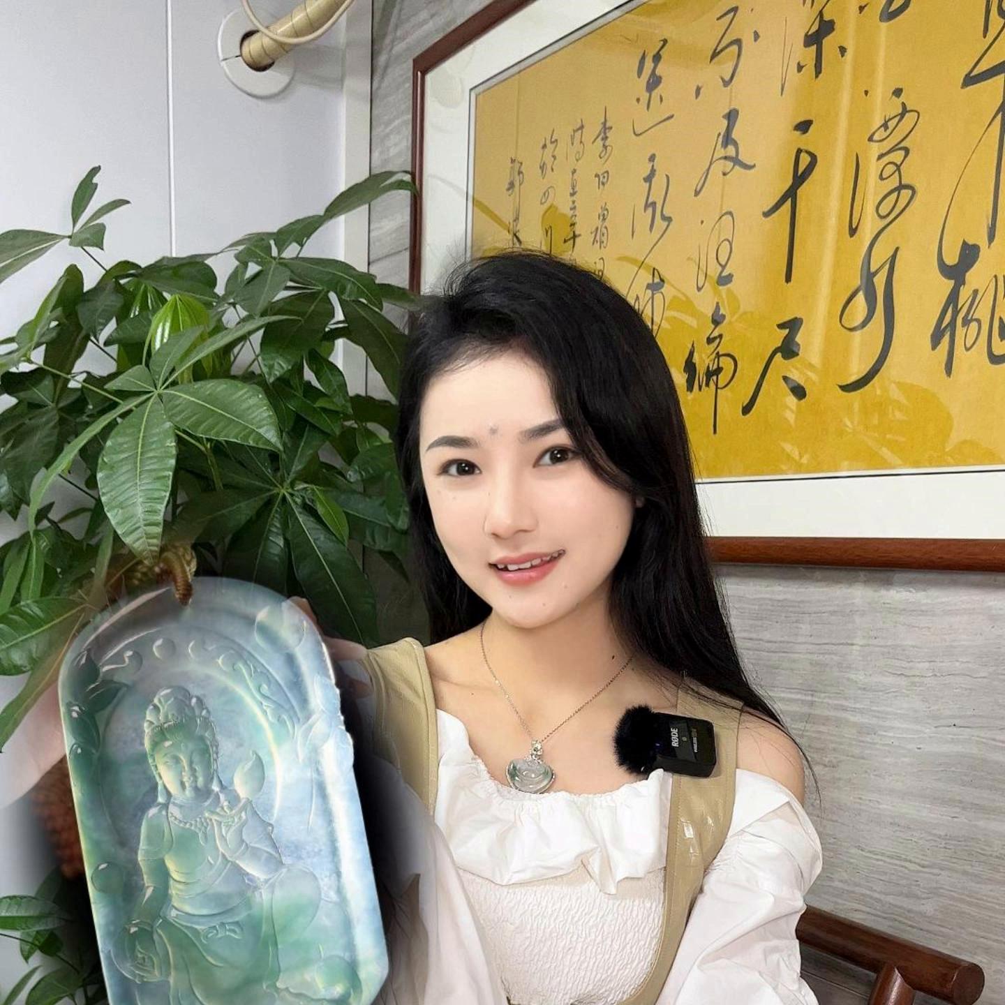 翡翠立体自在观音,9800翡翠