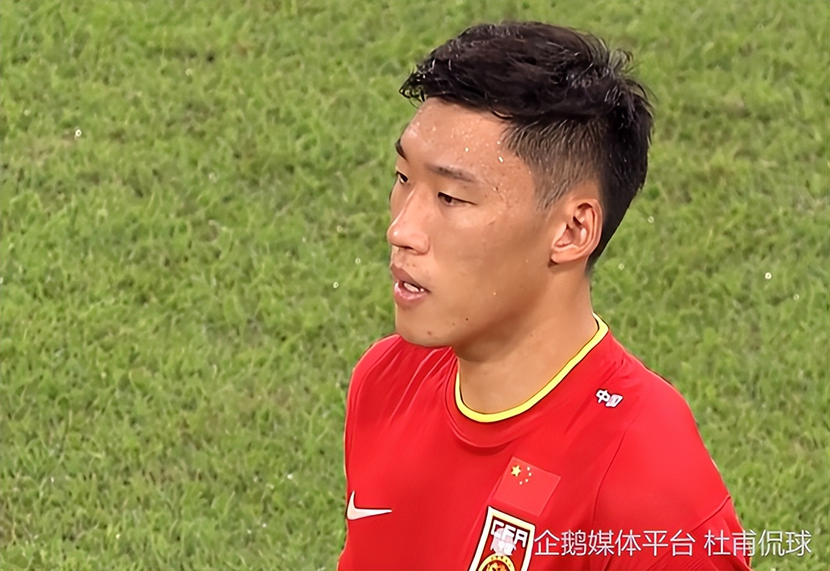 国足哪一年亚洲无敌,02年国足5胜1平回顾