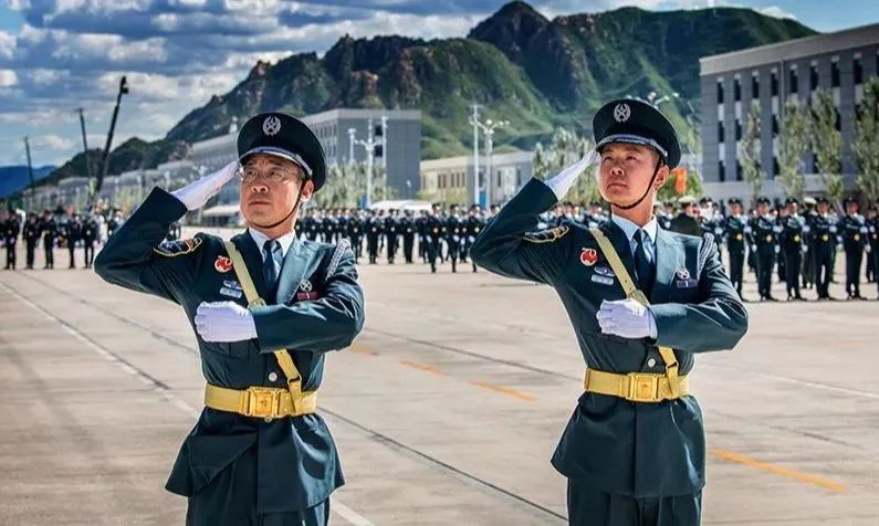 军队文职考什么有条件限制吗,报考军队招聘文职人员怎么样