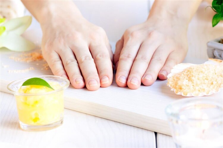 为啥会得灰指甲,为什么会得灰指甲病呢