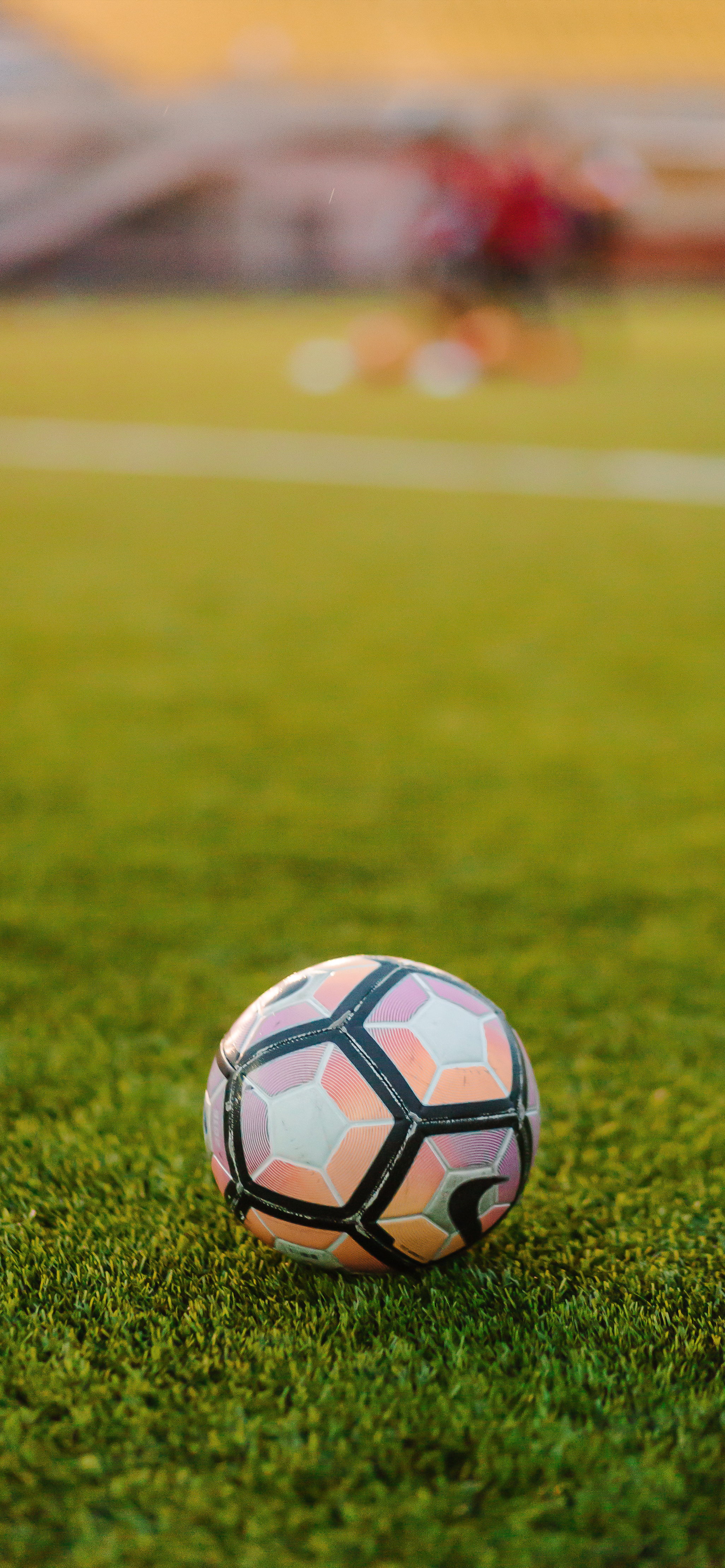 iphone13足球壁纸全面屏,苹果13pro足球壁纸