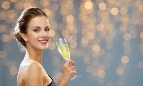 《世界上最神奇的24堂课》:人生的低谷更像是一面镜子