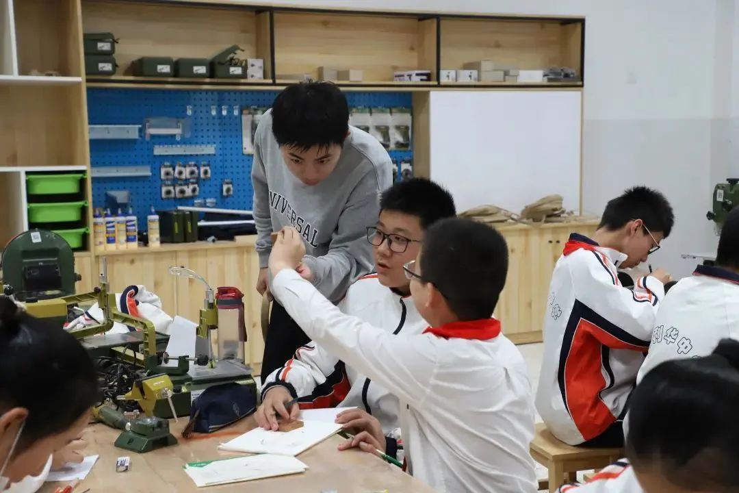 走进直播间|这所学校办学仅三年，实力不容小觑！