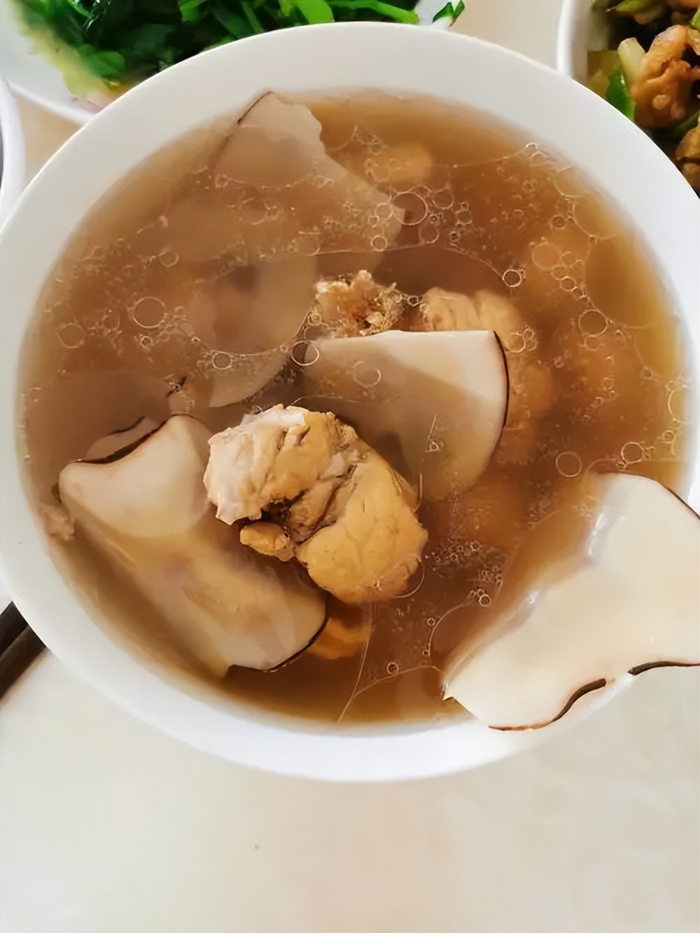 小孩脾虚内热嗓子发炎吃什么调理,儿童脾胃虚弱湿热心火旺喝什么汤