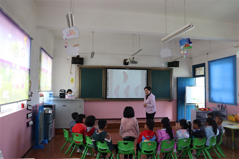 名园领航传菁华同思共研绽芳芬——合阳县恒大幼儿园“名园+”教育联合体开展送教下园活动