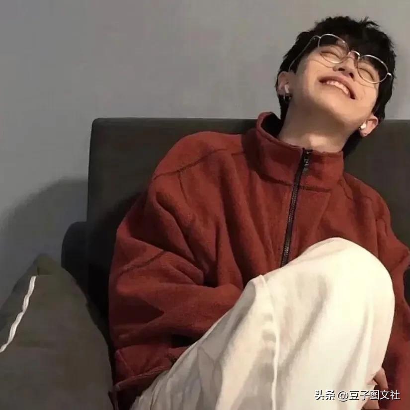 男生头像氛围感克莱因蓝,氛围感孤独动漫头像