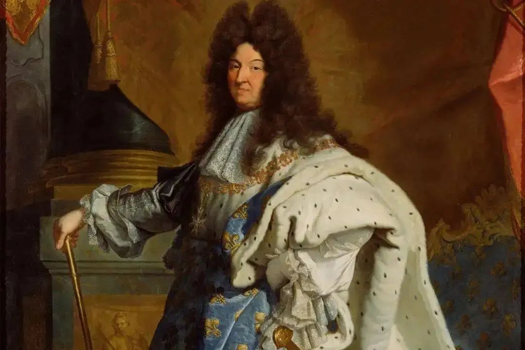 世界在位时间最长的君主排行，康熙只排13名，最长的在位72年