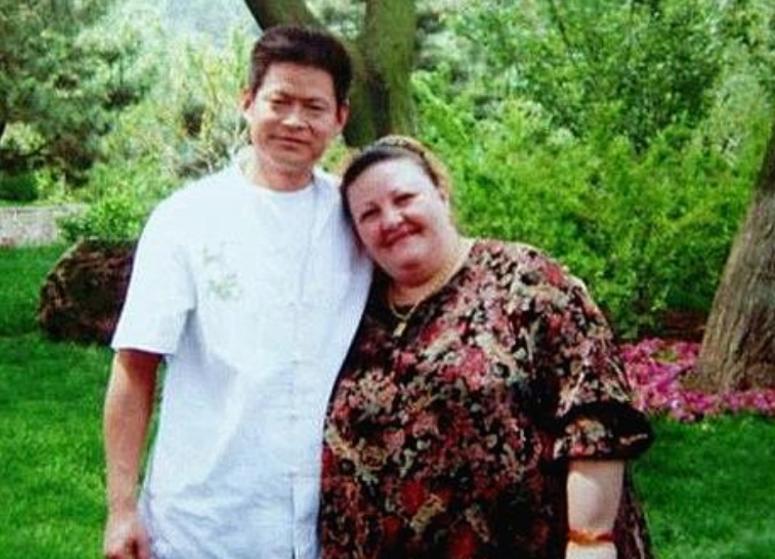 欧洲姑娘嫁中国山东小伙,欧洲姑娘嫁山东小伙培养两个女儿