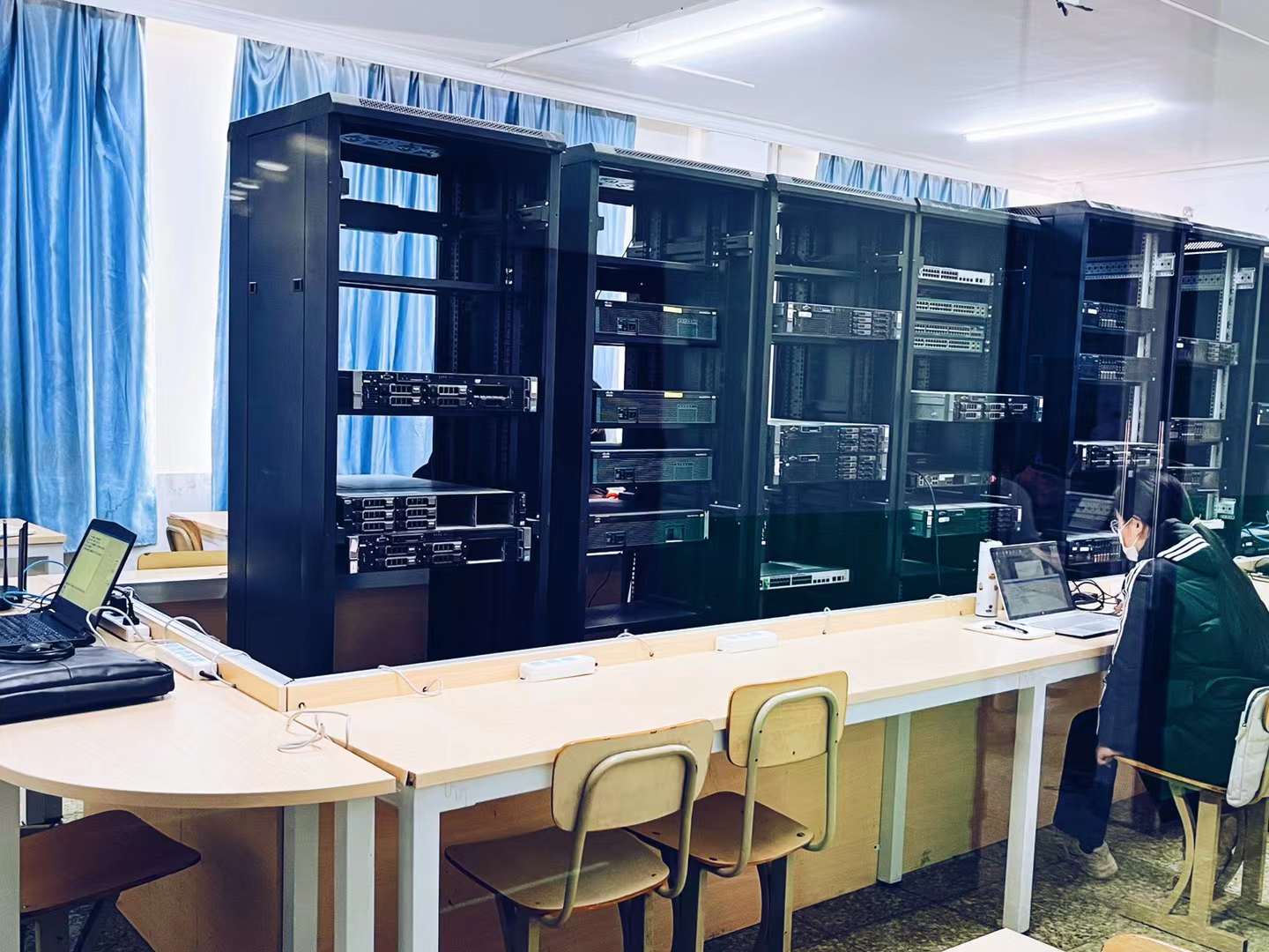 北大青鸟职业学校初中能上吗,初中毕业上北大青鸟学校怎么样