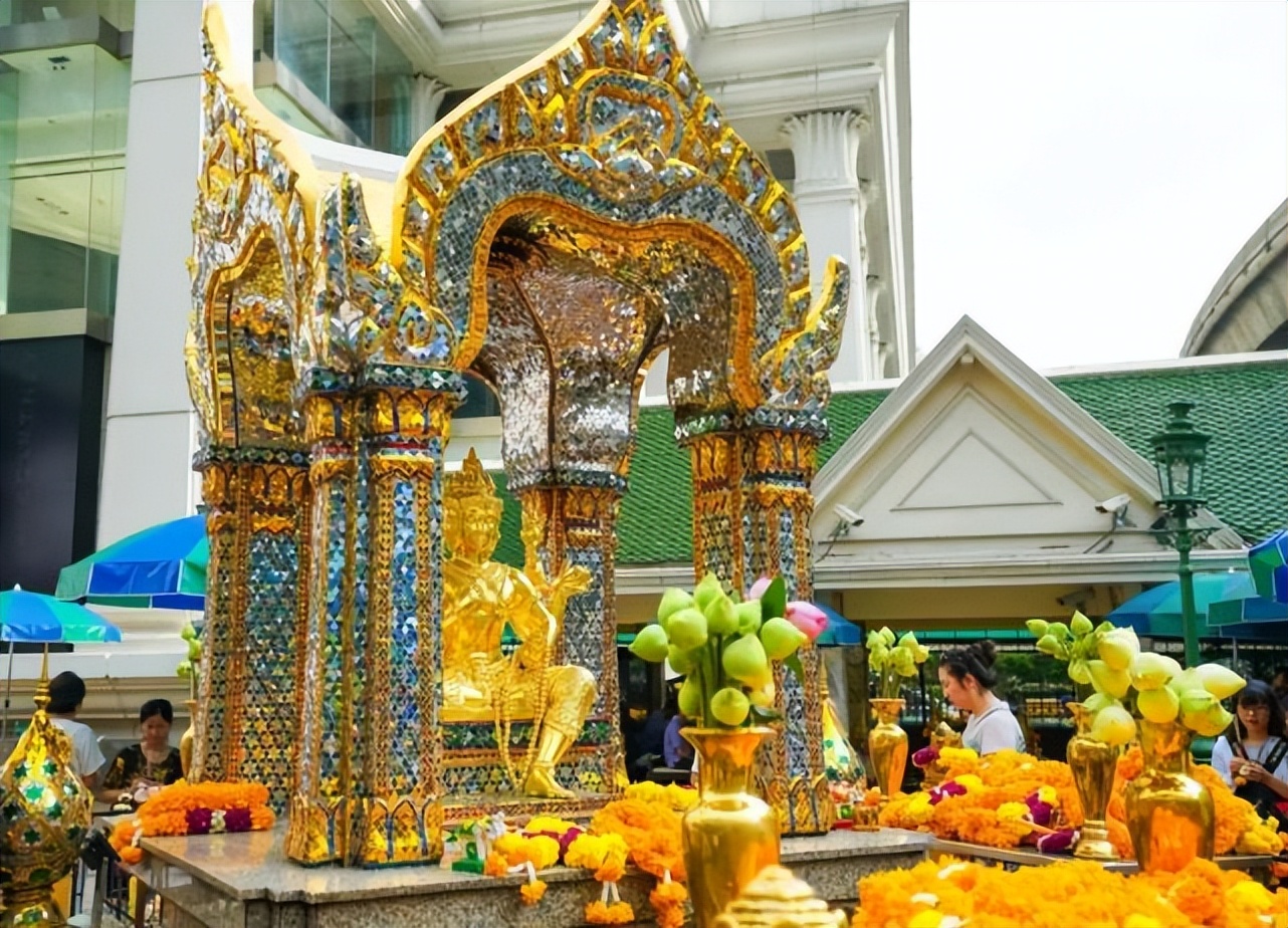 涓浗娓稿閽熸儏娉板浗,涓浗鍜屾嘲鍥界殑鐖辨儏鏁呬簨