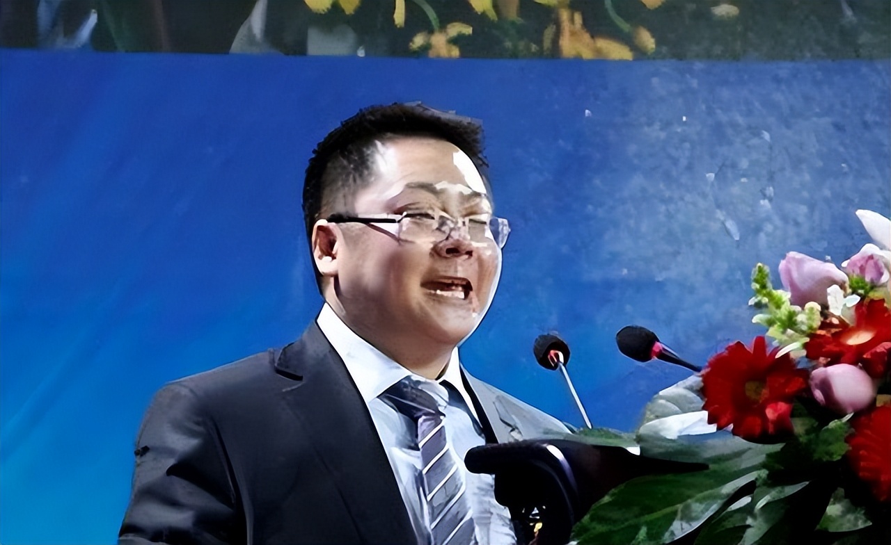 中国高中生在缅北组建私人武装,疯狂敛财700亿在缅北追寻历史