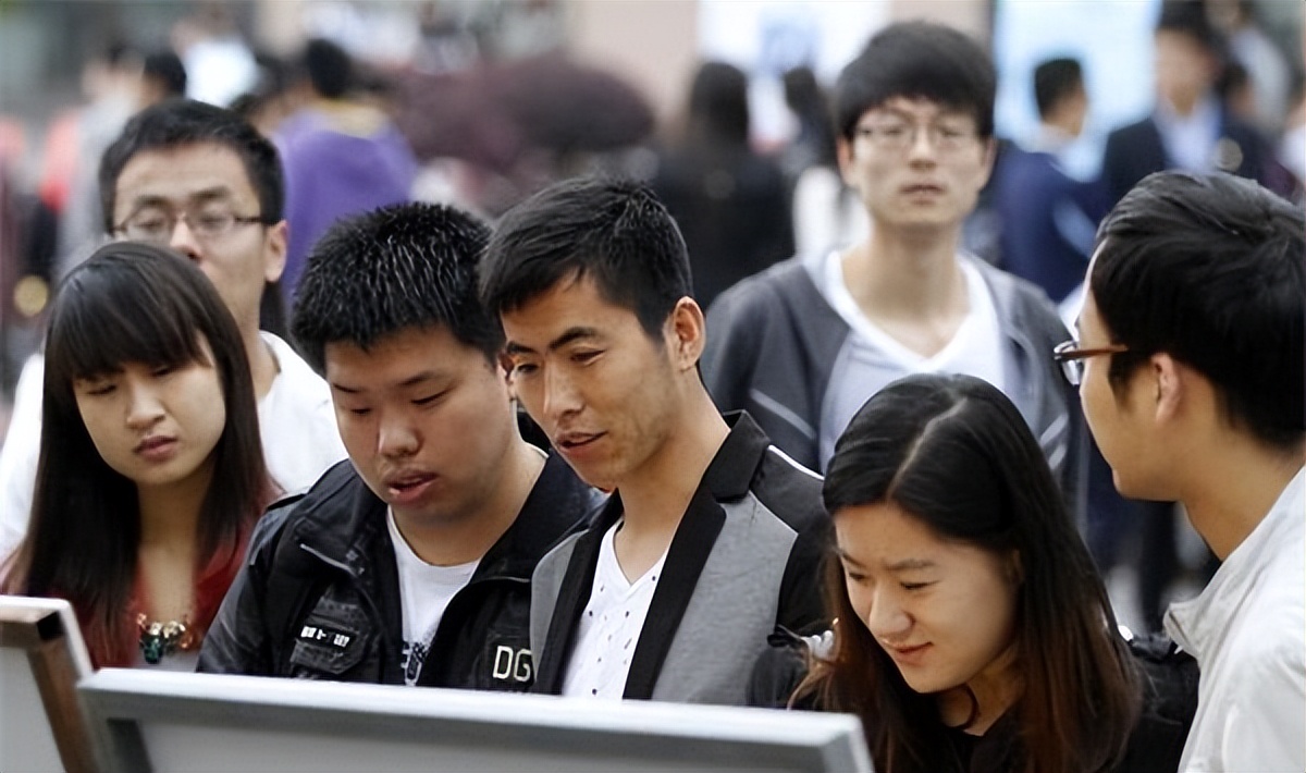 三年制大专和五年制大专学历区别,五年制大专和三年大专学历一样吗