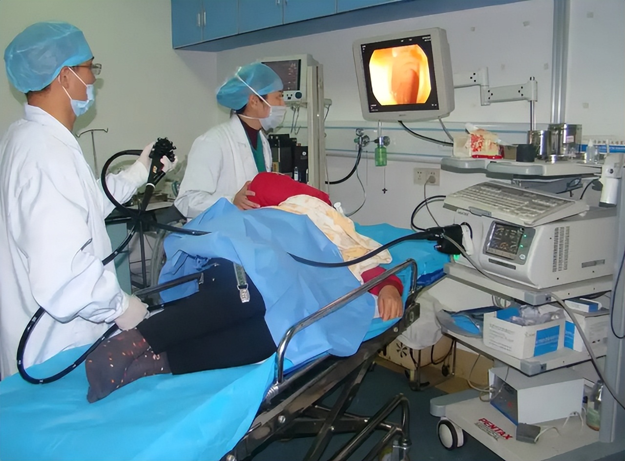 肠道长息肉有哪些明显的症状,肠道长息肉了会有什么症状