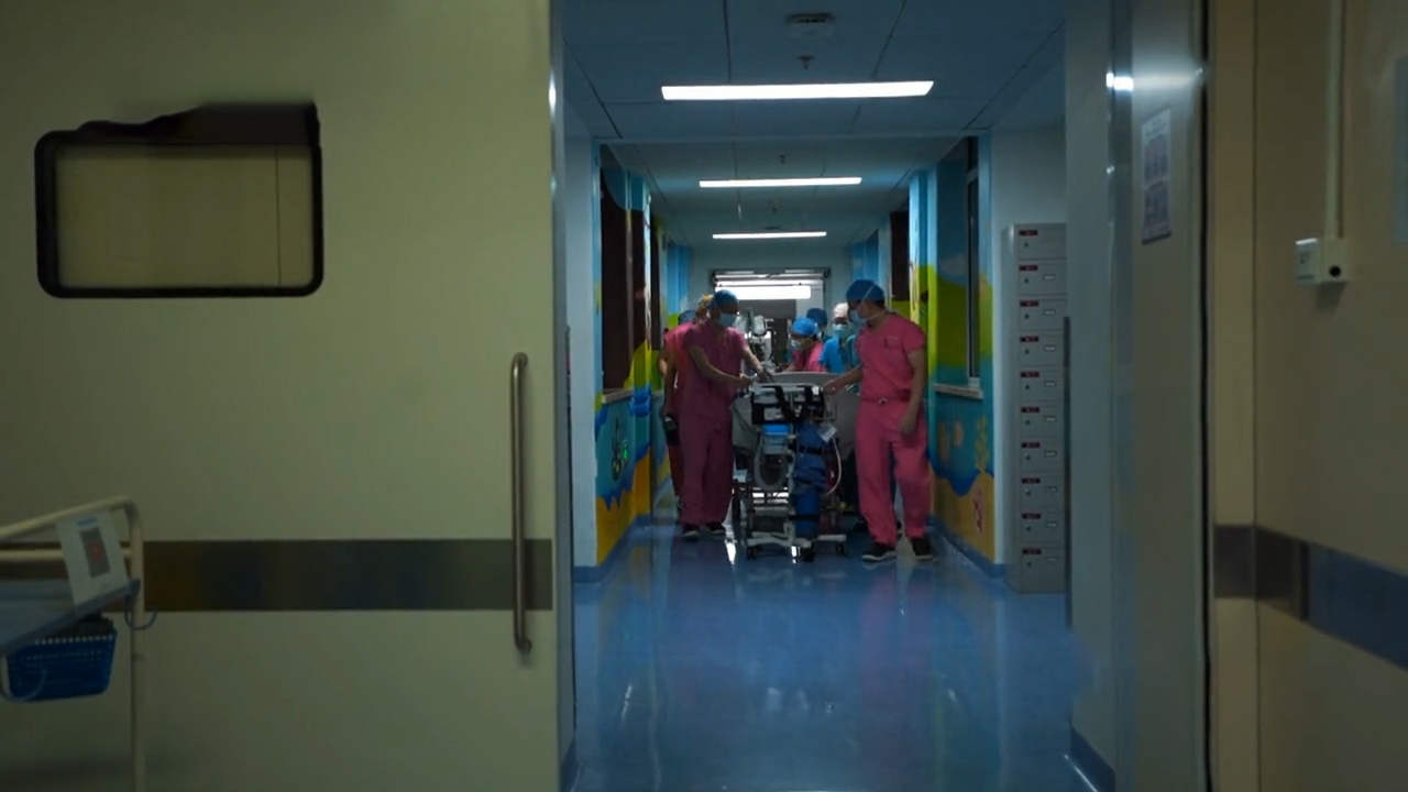 心脏发育畸形,九岁男孩经历四次心脏手术