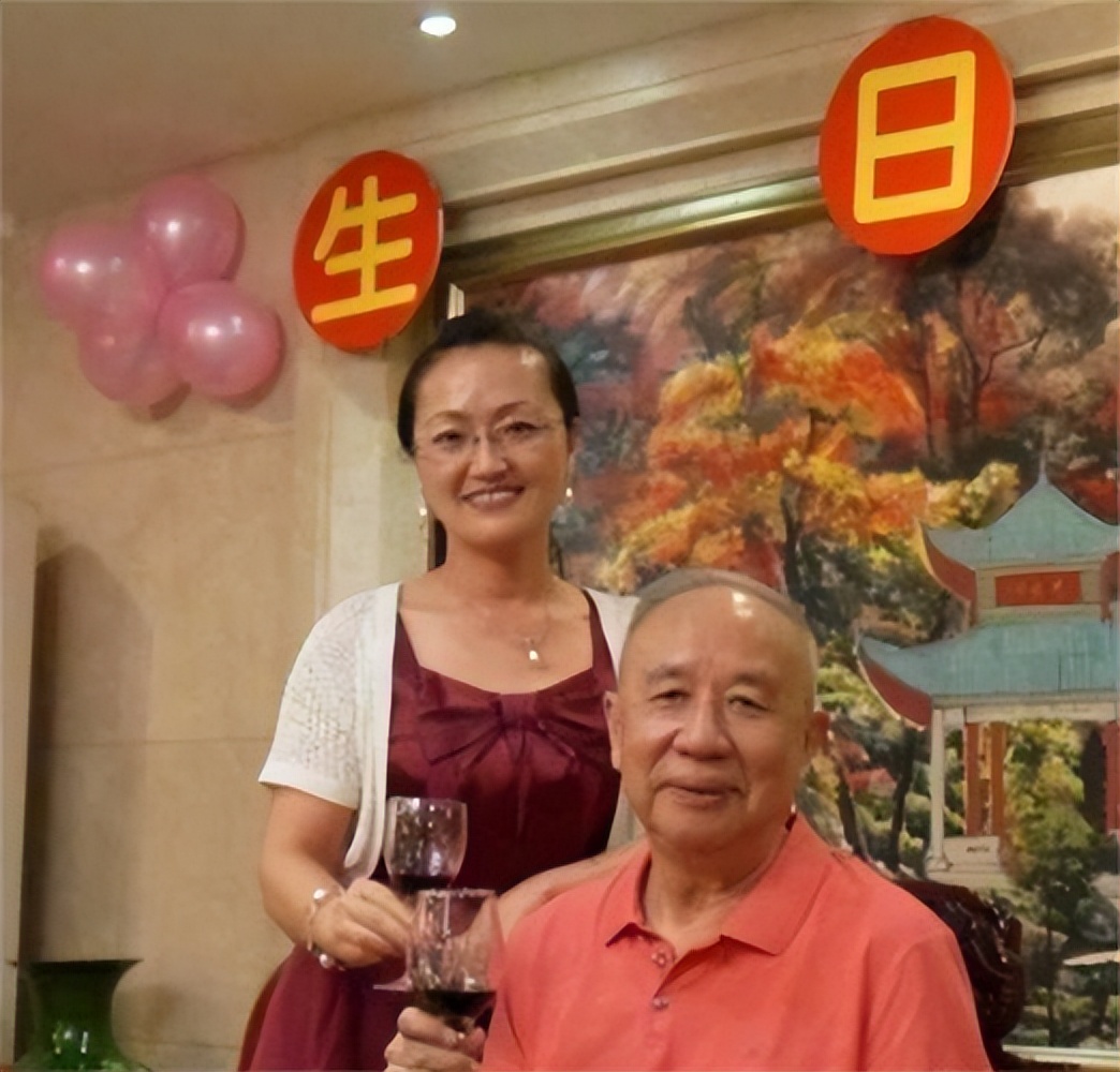 南德集团牟其中和小姨子不离不弃,南德集团牟其中小姨子