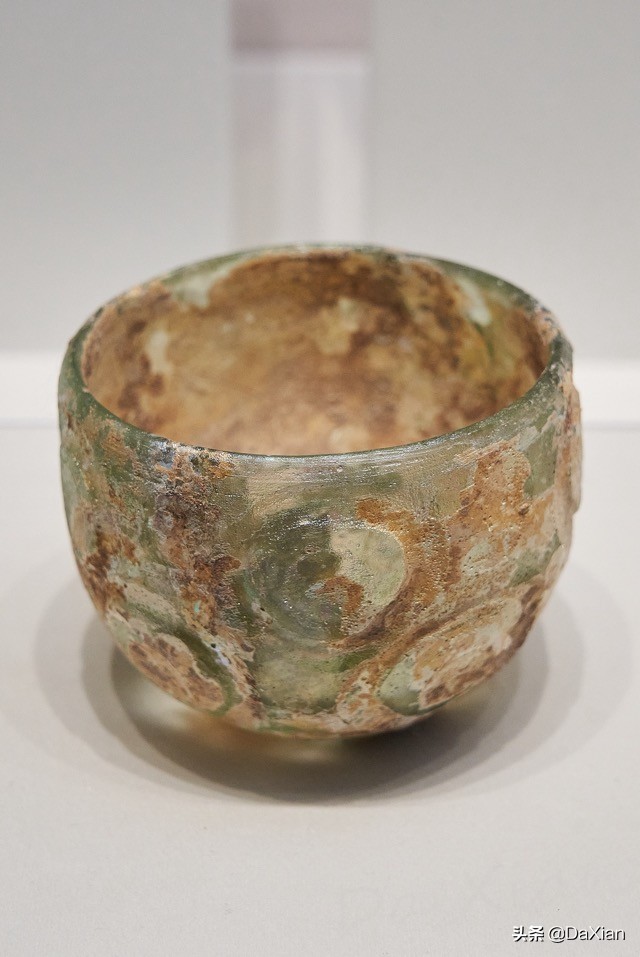 异彩纷呈：古代东西文明交流中的玻璃艺术之三（4）