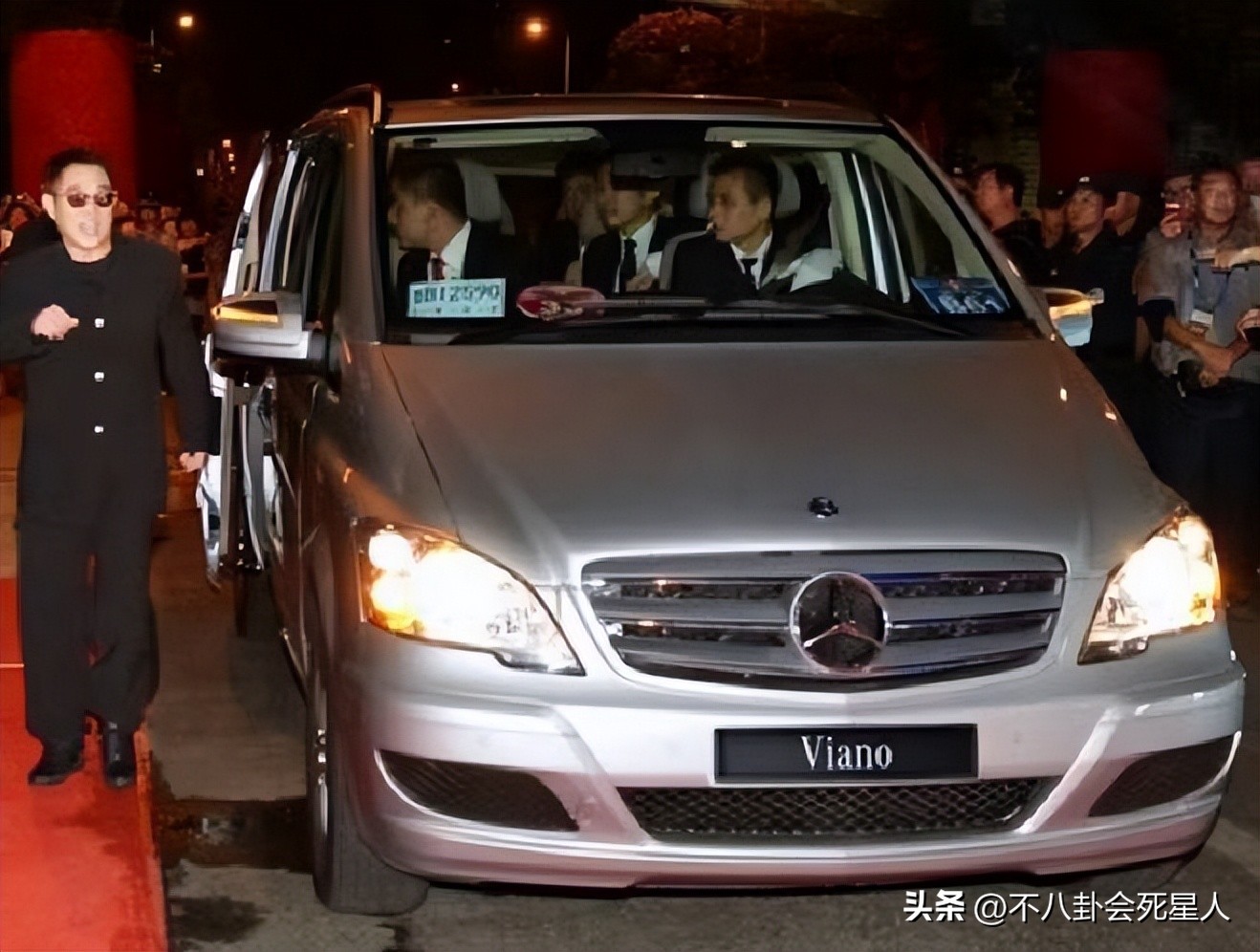 成龙公认的功夫巨星,成龙大名鼎鼎的功夫巨星