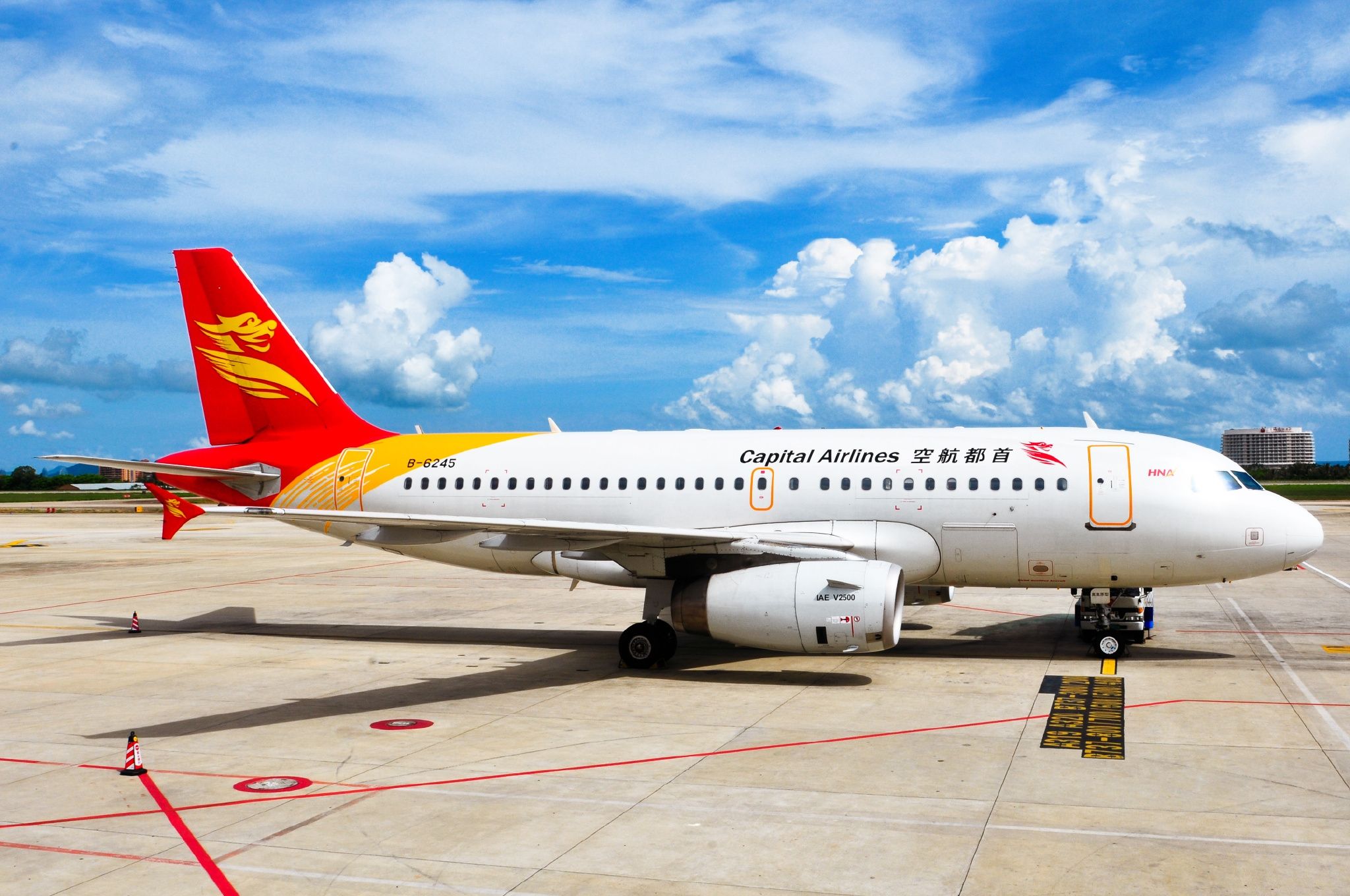 空姐关舱门你觉得哪个力气最大,空姐关闭舱门为什么一步一步来