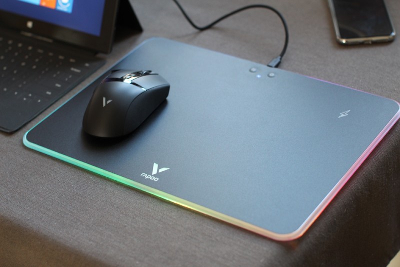 雷柏超大鼠标垫,换上新年套装