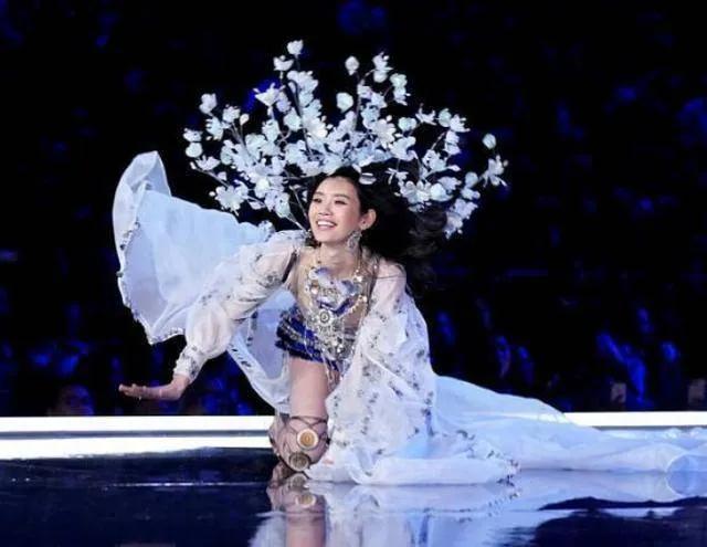 奚梦瑶婚后首亮相,奚梦瑶是不是未婚先孕