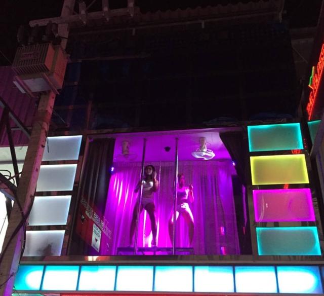 韩国发展畸形产业，警告女性，禁止“*春买**”会影响GDP