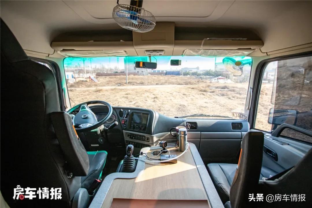 东风2.3t四驱短轴低顶房车,十堰东风特种四驱房车