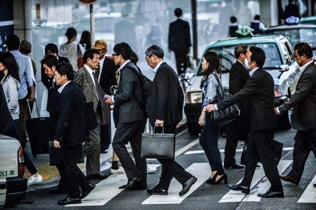 日本棒球和美国棒球的区别,日本第一运动是足球还是棒球