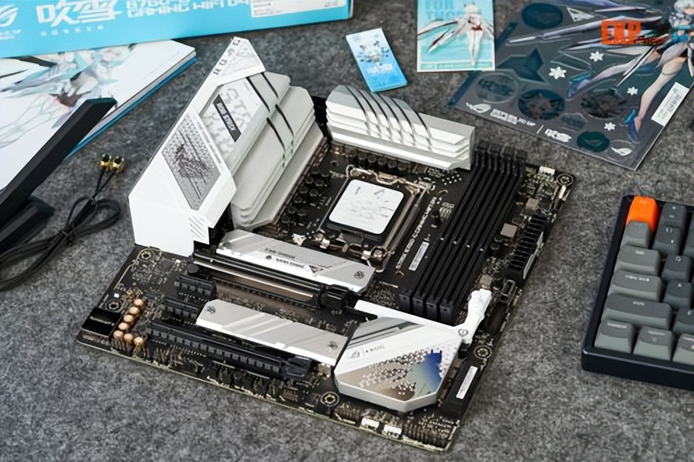 ROGSTRIXB760-GGAMINGWIFID4吹雪主板评测：高颜值且亲民的小吹雪