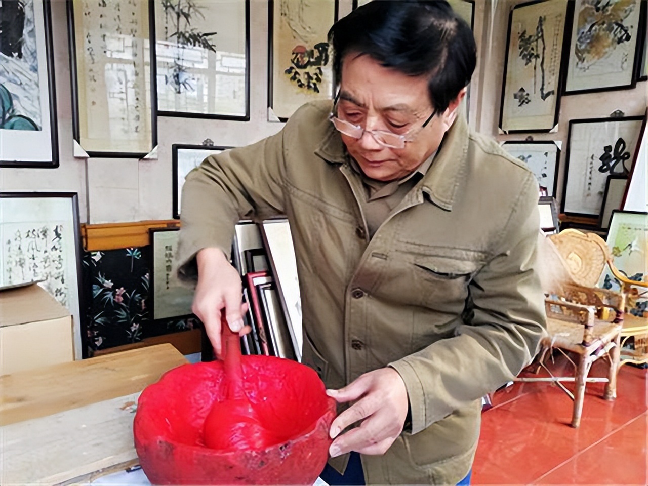 世界上最贵的泥巴比金子还贵,世界上最贵的泥巴制作