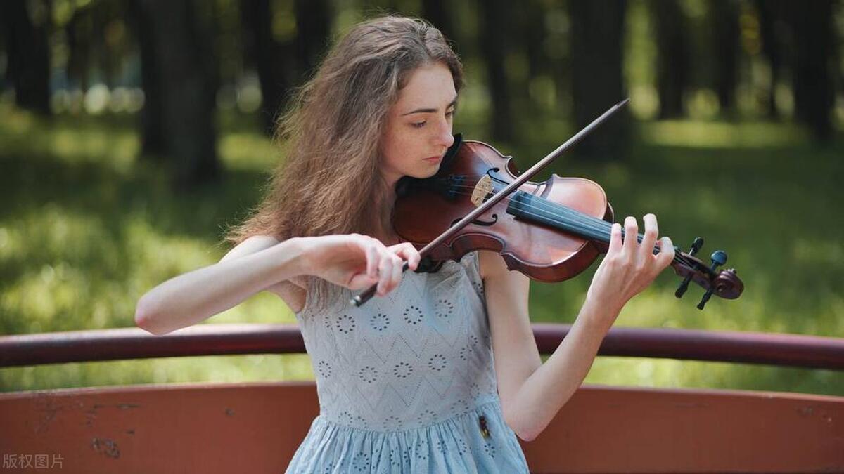 人生不容易只有靠自己挣钱,人生只有赚钱最有意义