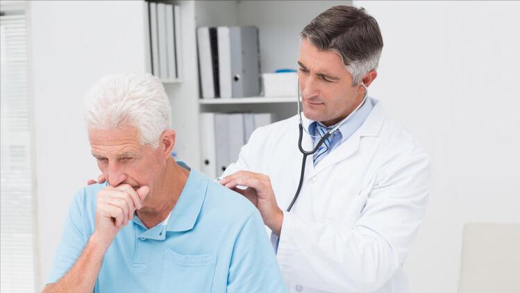 肺部有痰咳不出来的解决妙招,肺部咳出很多痰是快好了么