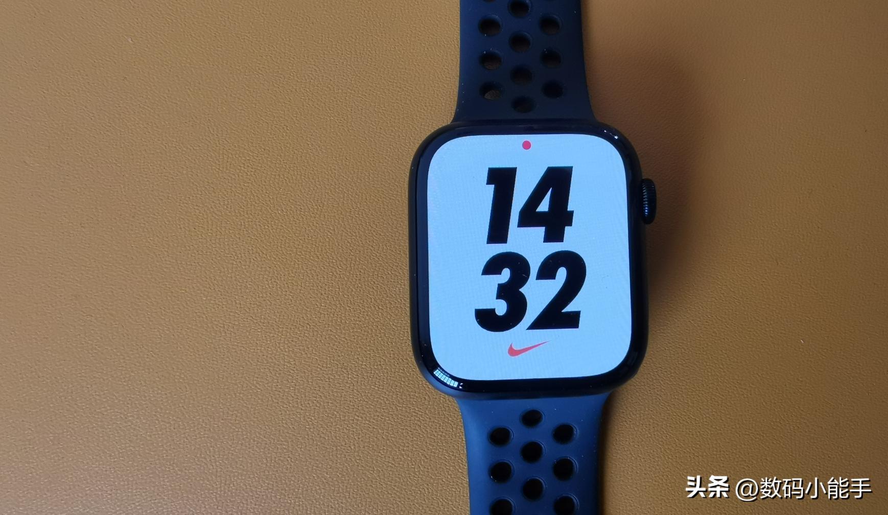 applewatchs7nike开箱,applewatchs7nike版佩戴